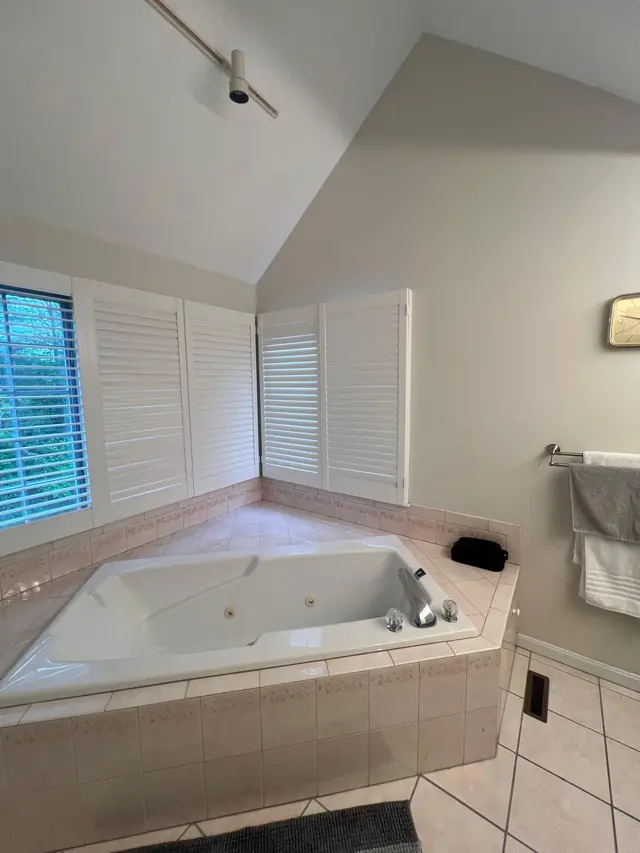 The original built-in jetted tub in the Marlborough primary bathroom